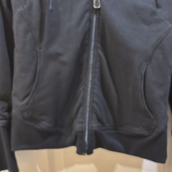 ALO SWEATSHIRT/JACKET SHERPA LINED WITH HOOD AND FRONT POCKETS SIZE MEDIUM - Picture 4 of 10